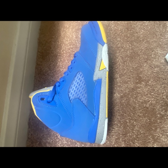Jordan 5’s - Picture 6 of 8